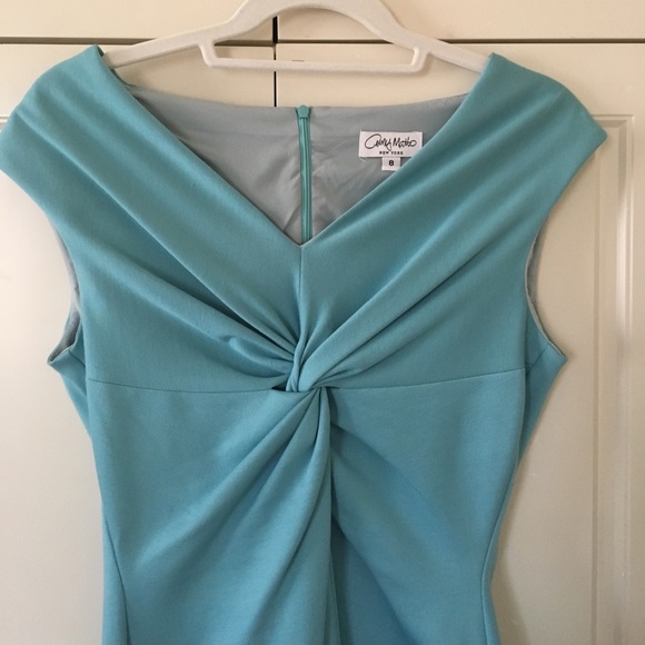 🌷Amy Matto New Twist Front Knit Dress 🌷 - Picture 2 of 5